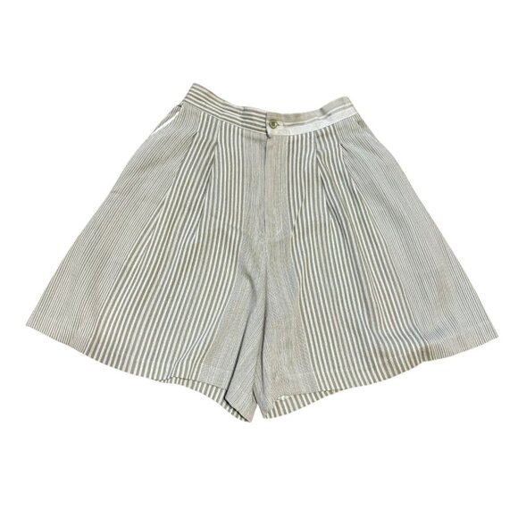 Vtg Pin Striped Short Suit  Sz M Padded Shoulders Pockets Toni Garment CC Magic - Picture 4 of 10